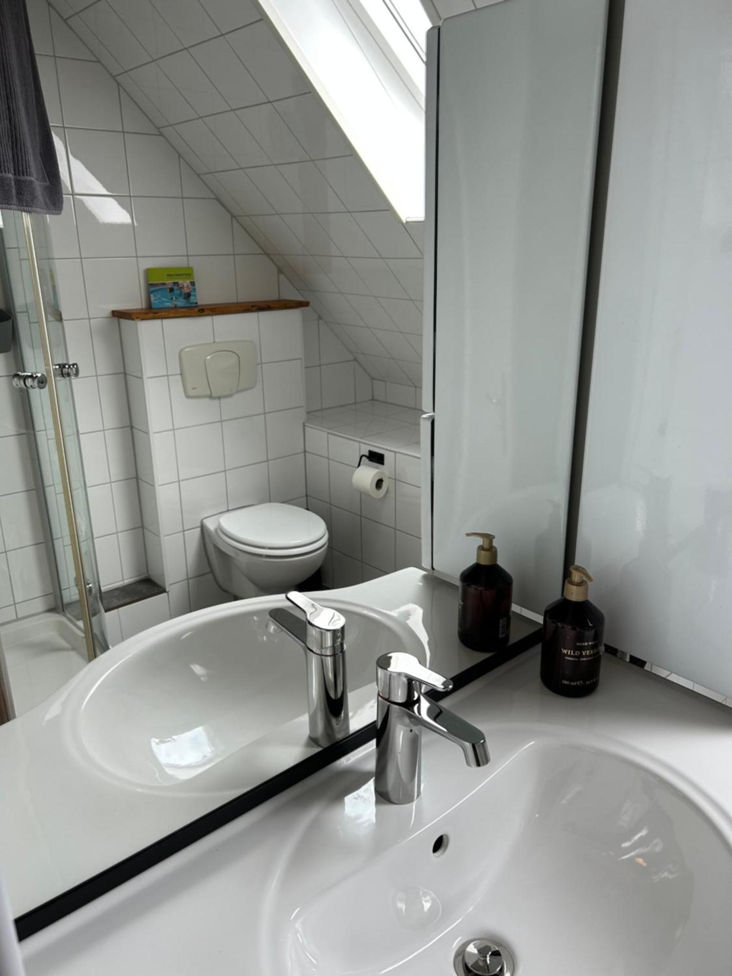 Gemuetliches Privates Apartment Oberhausen  Luaran gambar